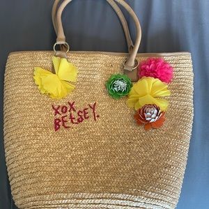 LIKE NEW Betsy Johnson purse